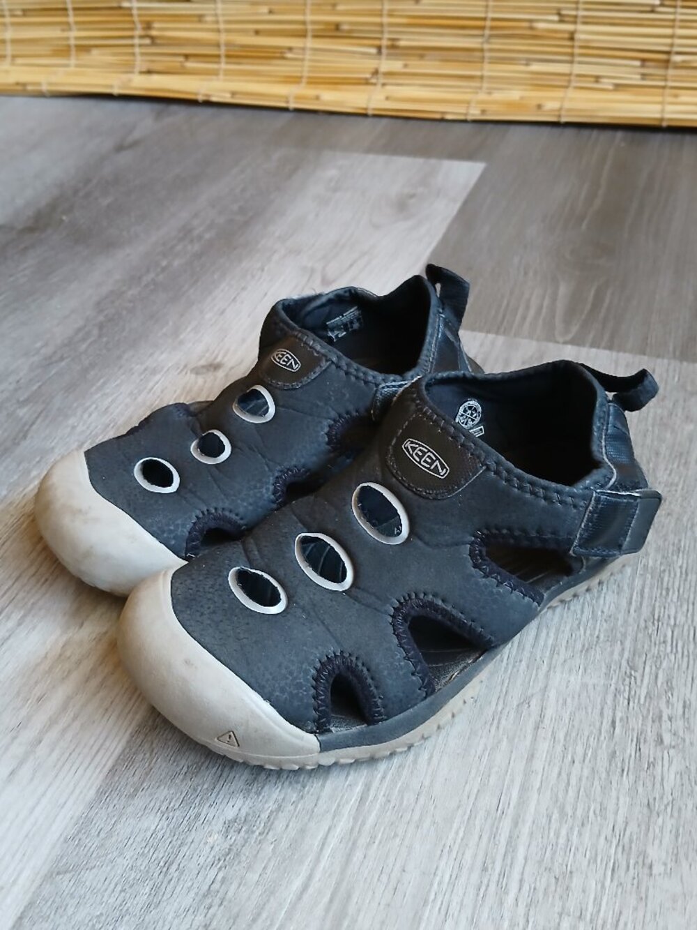 Keen Stingray Sandals